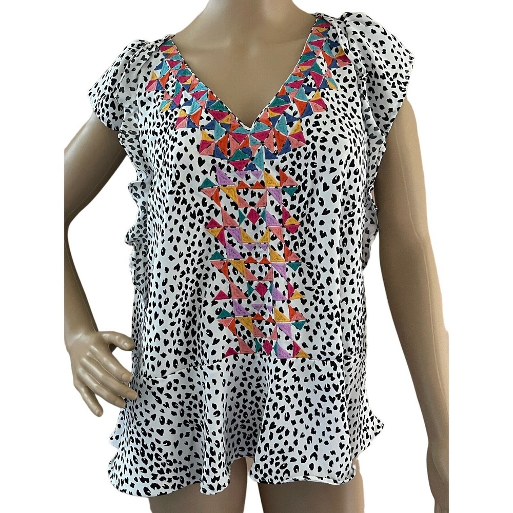 Impressions Women's Leopard Geo Print Blouse Ruffled hem Short Pleated Sleeves M